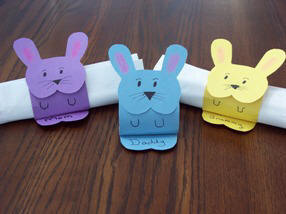 make Easter bunny napkin rings from Construction paper